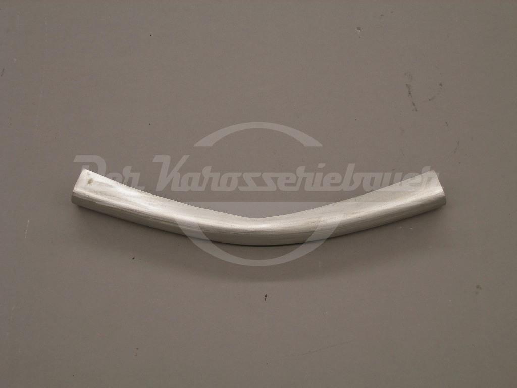 Stoßstangenmittelteil vorn 300a, b, c Stoßstangenmittelteil vorn 300a, b, c