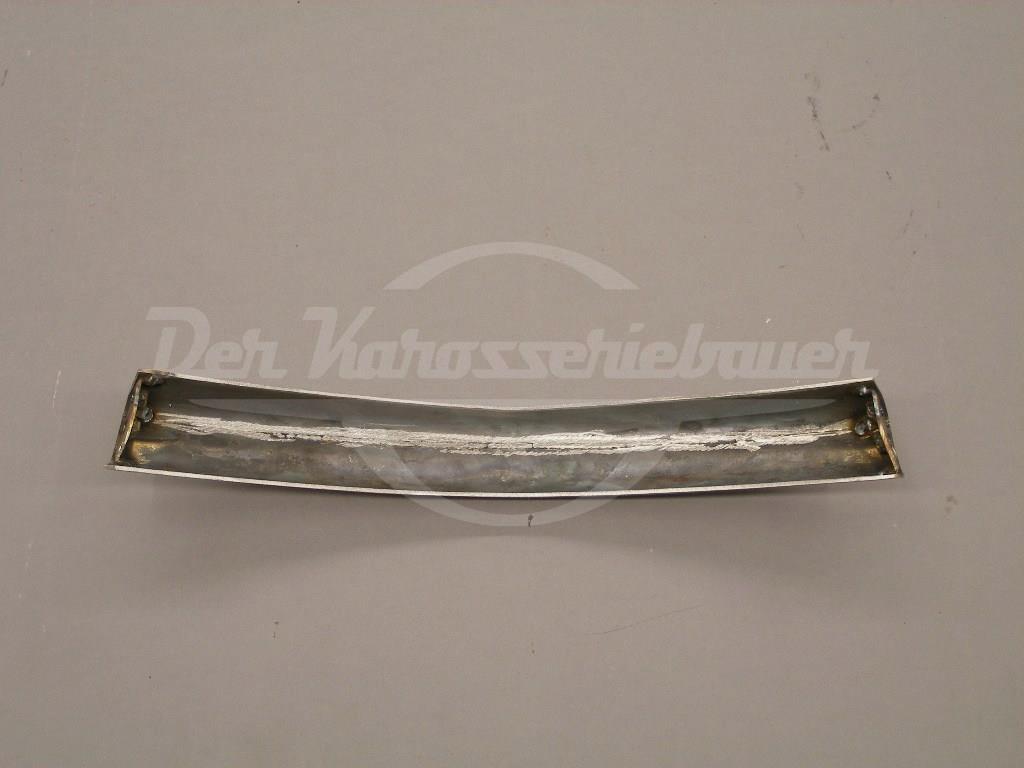 Stoßstangenmittelteil vorn 300a, b, c