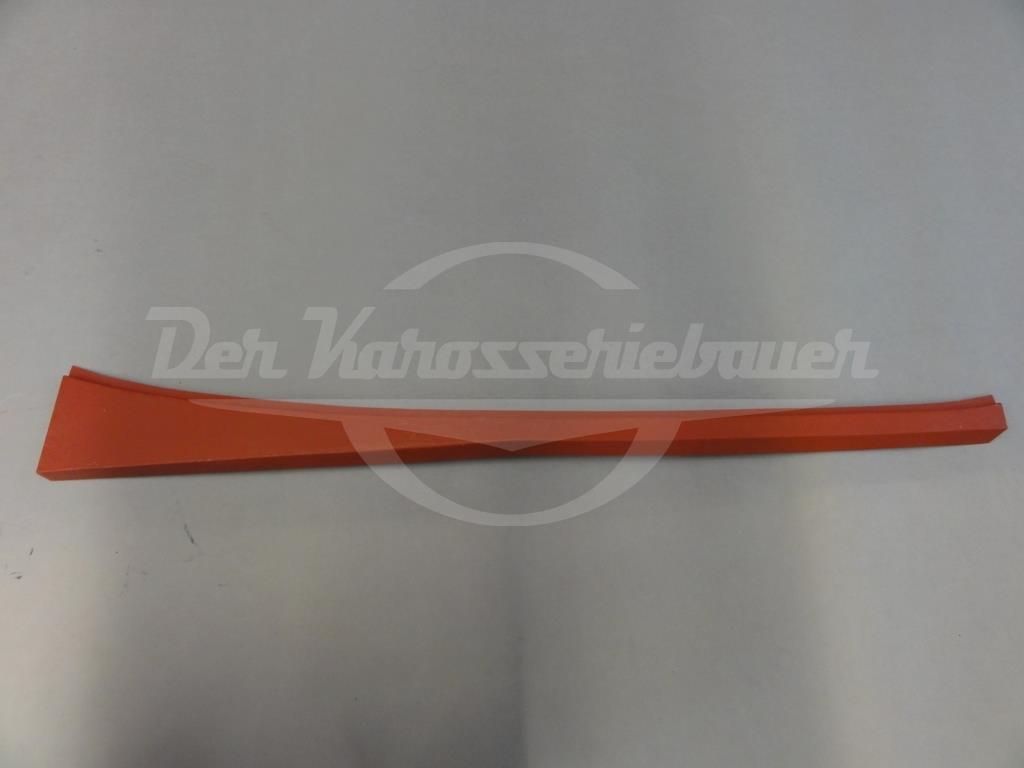 Einstiegsverkleidungsblech links 170SCA; 220CA ohne Kante Einstiegsverkleidungsblech links 170SCA; 220CA ohne Kante